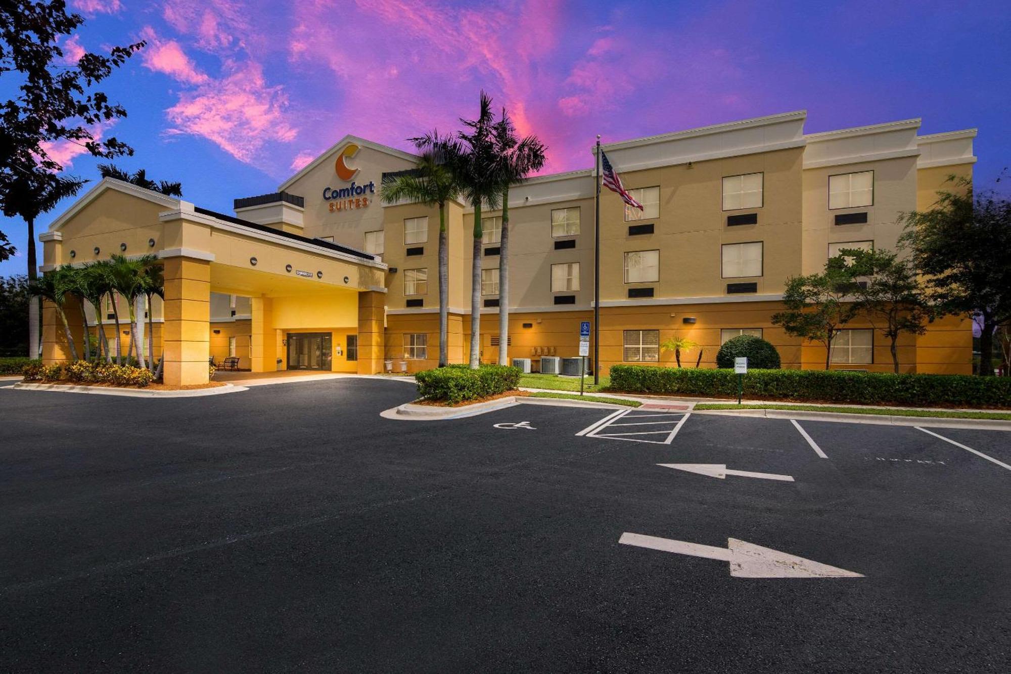 Comfort Suites Vero Beach I-95 Zewnętrze zdjęcie