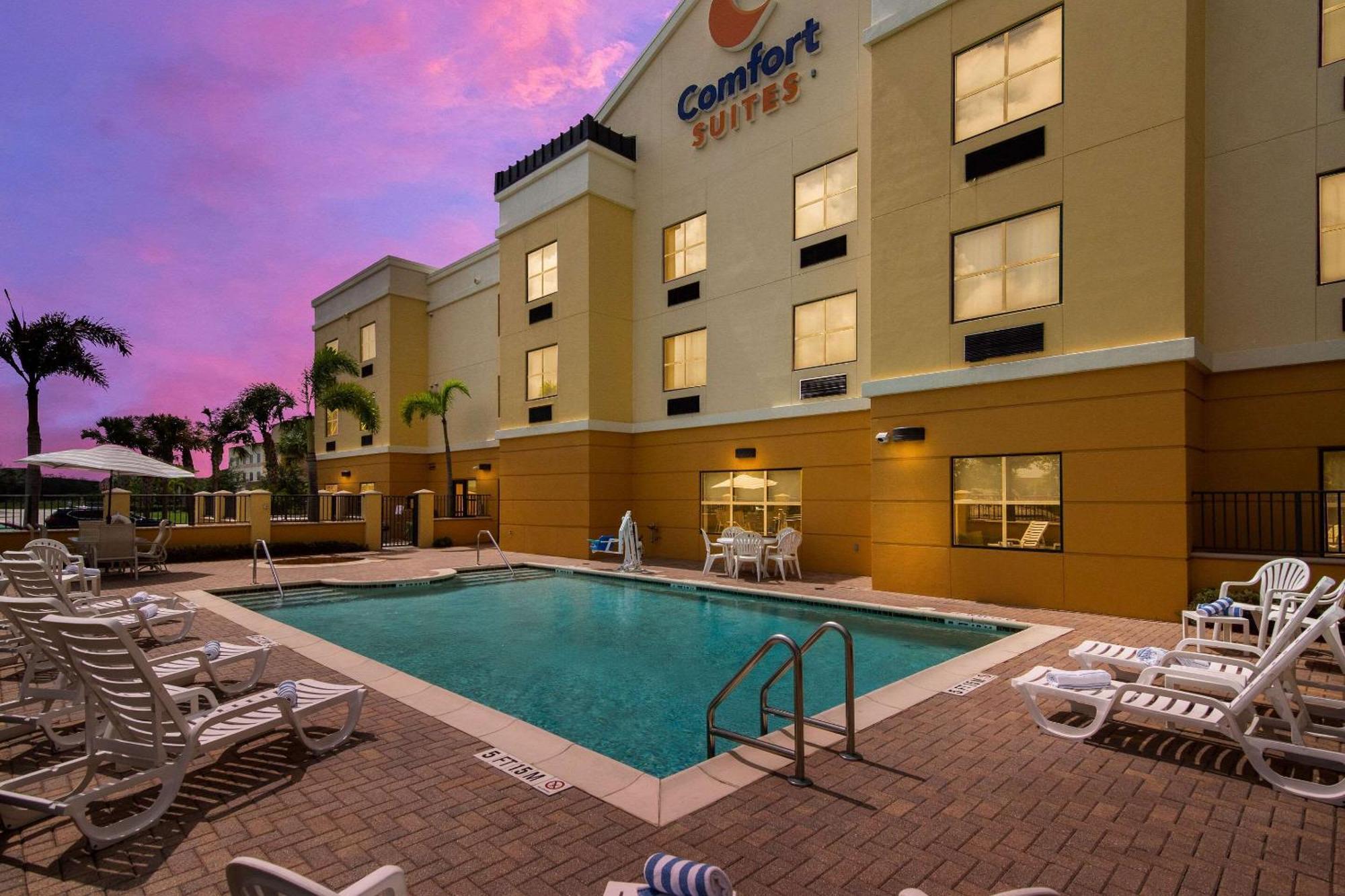 Comfort Suites Vero Beach I-95 Zewnętrze zdjęcie